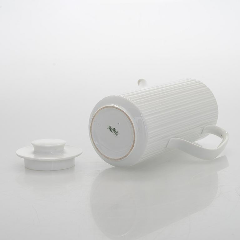 Tapio Wirkkala, a 7-piece porcelain 'Variation' espresso service Rosenthal, Studio-line, Germany.