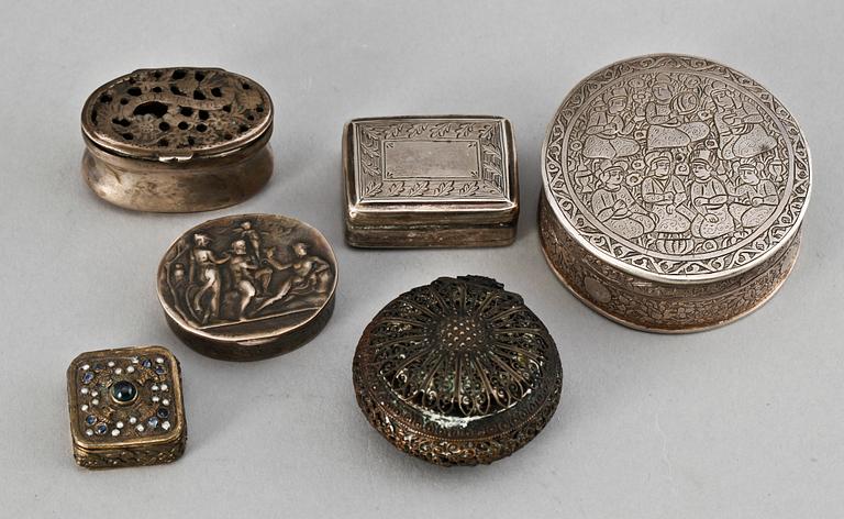 DOSOR, 6 st, silver, Bla Sverige och Petter Gökblad i Linköping. 1800-1900-tal. Totalvikt ca 170 gram.