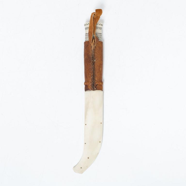Half-horn knife, signed.