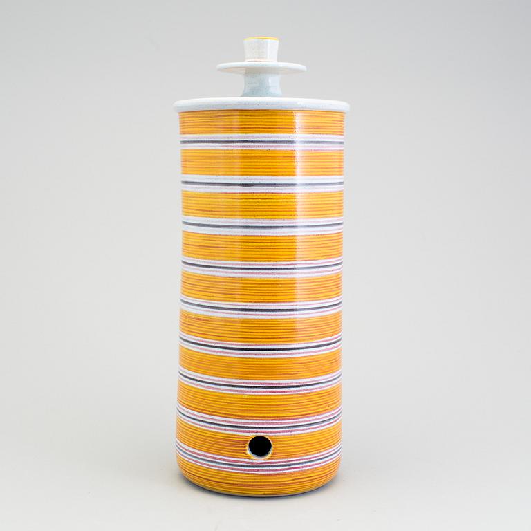 STIG LINDBERG, a lidded jar in faience, Gustavsberg 1960s.