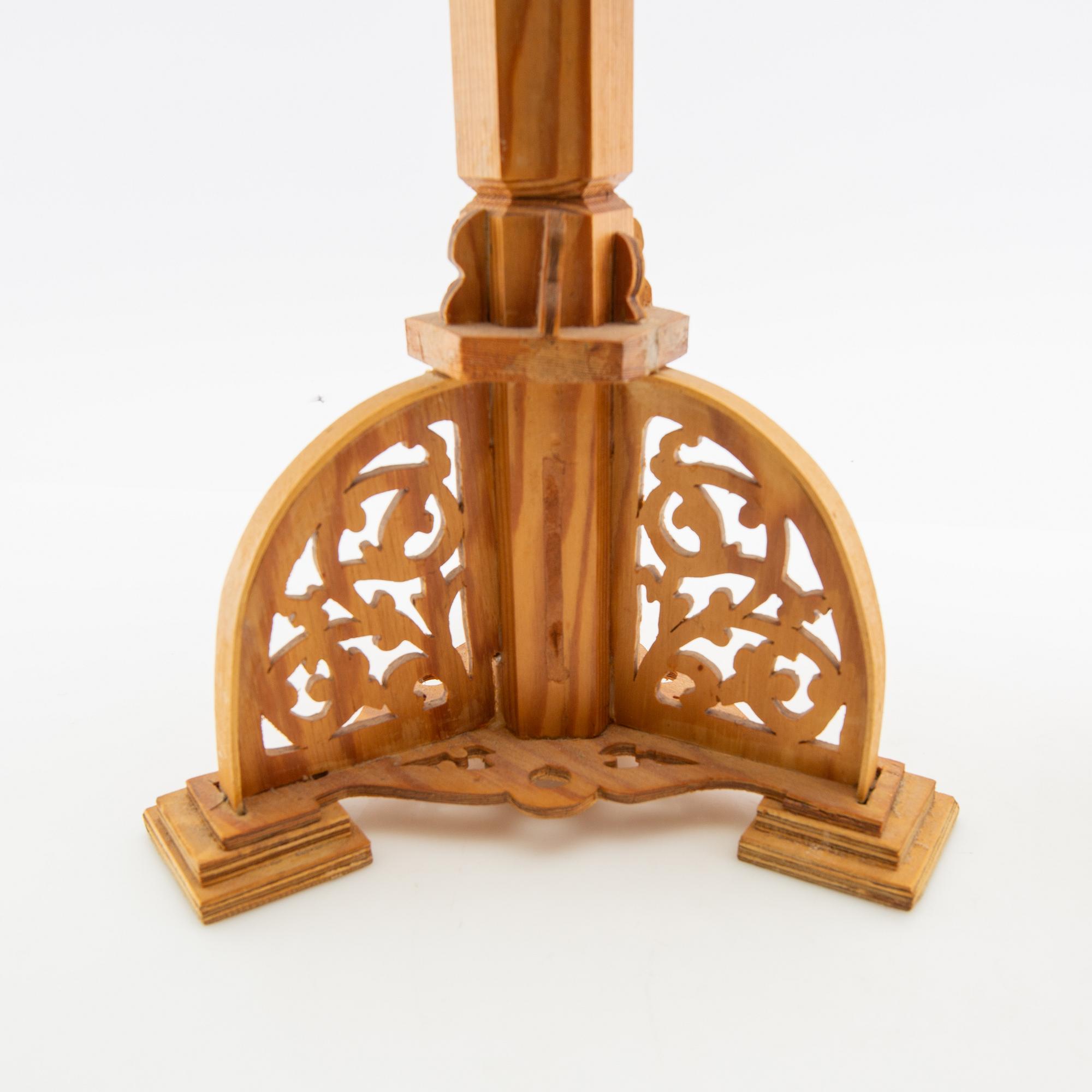 Kandelabrar ett par 1900-talets första hälft.