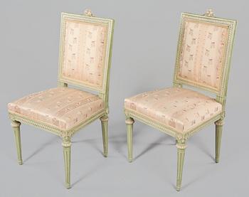 STOLAR, ett par, signerade EÖM för Erik Öhrmark, gustavianska, 1700-talets senare del.