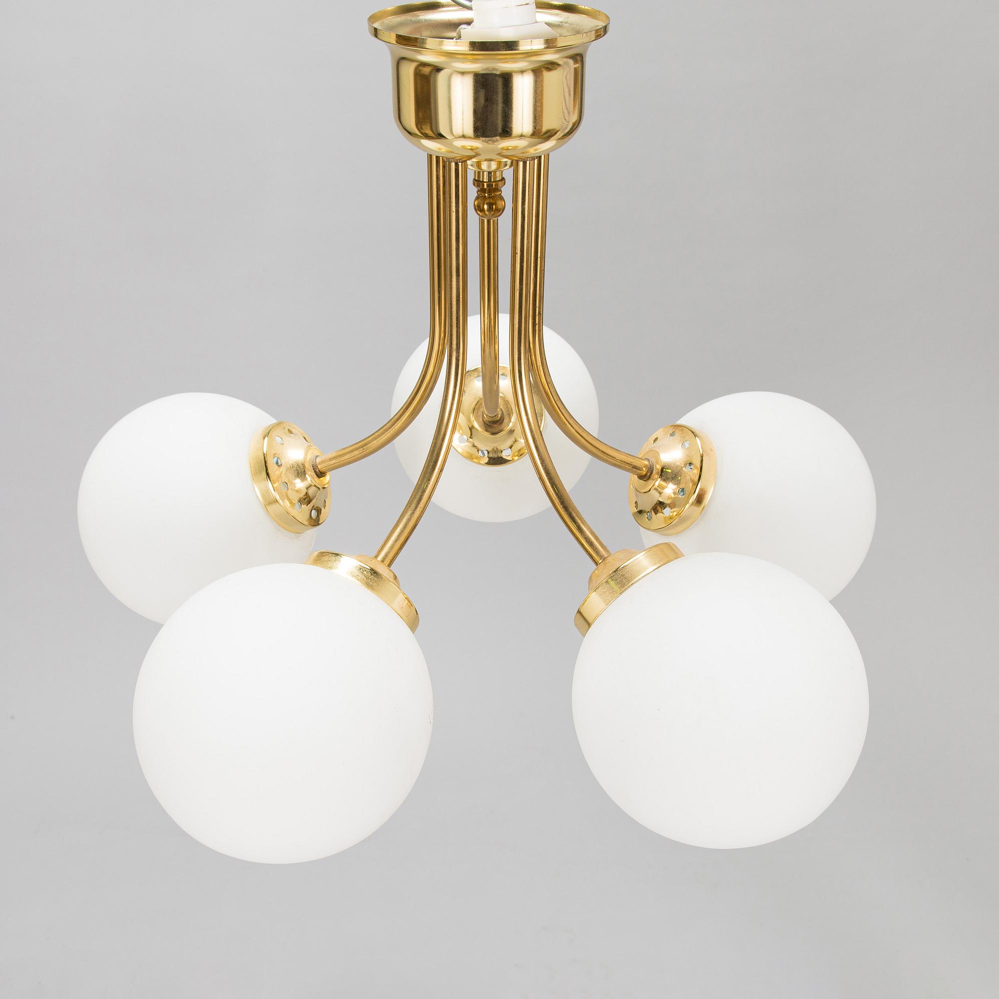 Taklampa, modell 923/5 Hyval, 1970-tal.