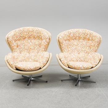 Lennart Bender, a pair of 'Partner' 1970's easychairs.
