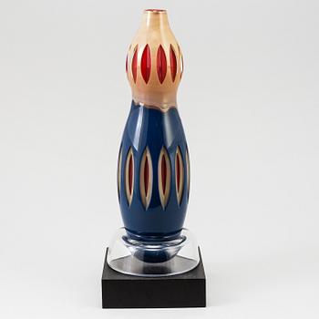 MATZ BORGSTRÖM, a glass vase or sculpture, Orrefors gallery 1990.