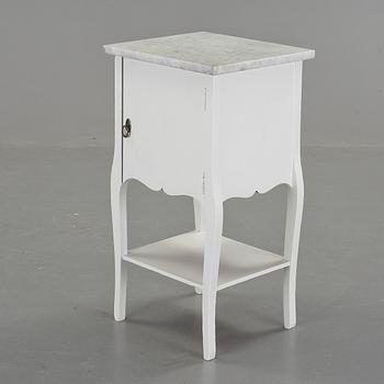 SÄNGBORD, 1900-talets första hälft.