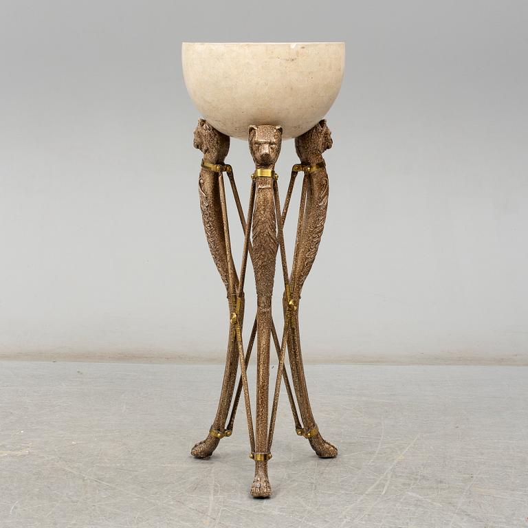 A late 20th Century pedestal.