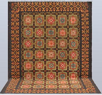 Matta, Moldavisk Kelim, 252 x 186 cm.