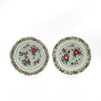 Two Chinese export porcelain famille rose soup dishes, Qing dynasty, Qianlong (1746-95).