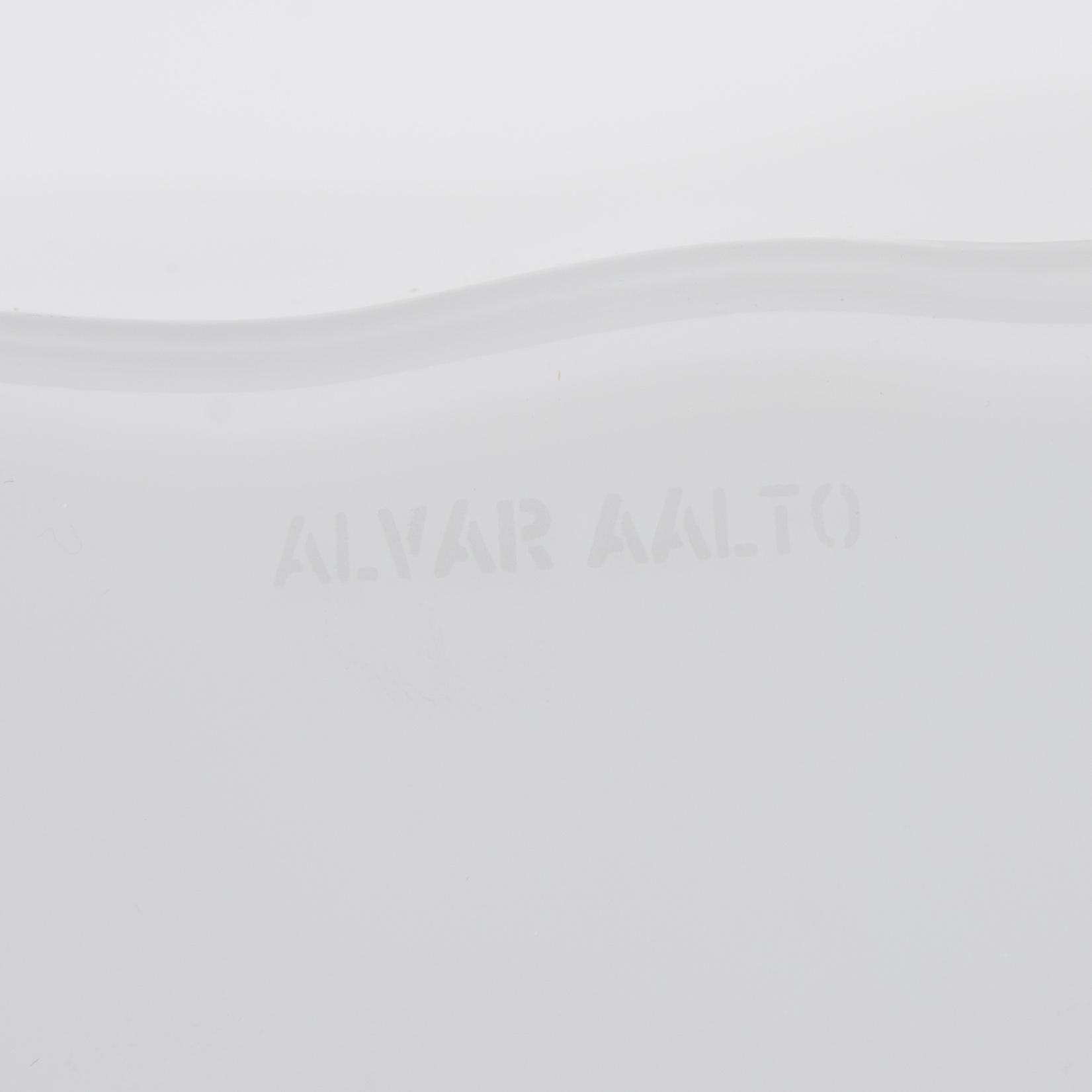 ALVAR AALTO, GLASSKULPTUR, 4 DELAR. Aalto-blomman. Sign. Alvar Aalto. Iittala 1980/90-talet.