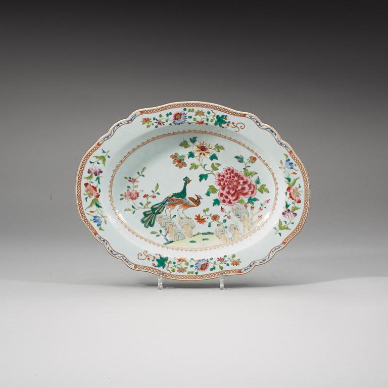 TERRIN med LOCK och FAT, kompaniporslin. Qingdynastin, Qianlong (1736-95).