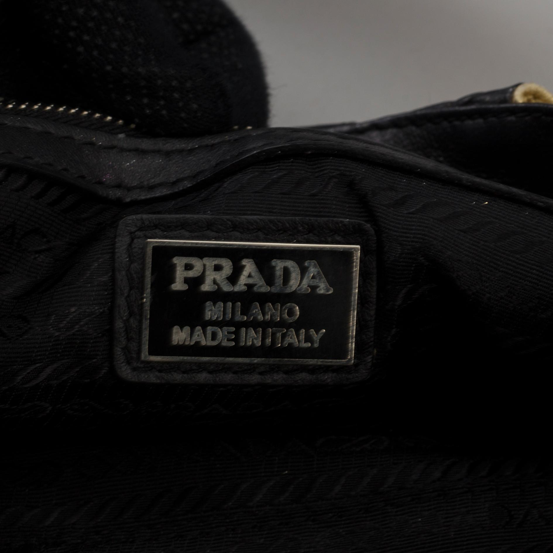 PRADA, hobobag.