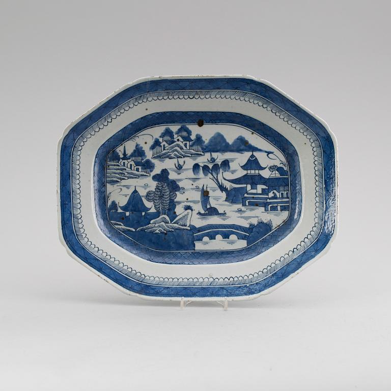 STEKFAT, porslin, Kina, 1700/1800-tal.