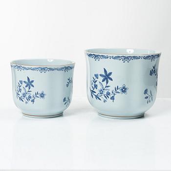 A 91 piece "East India" dining service, Rörstrand.