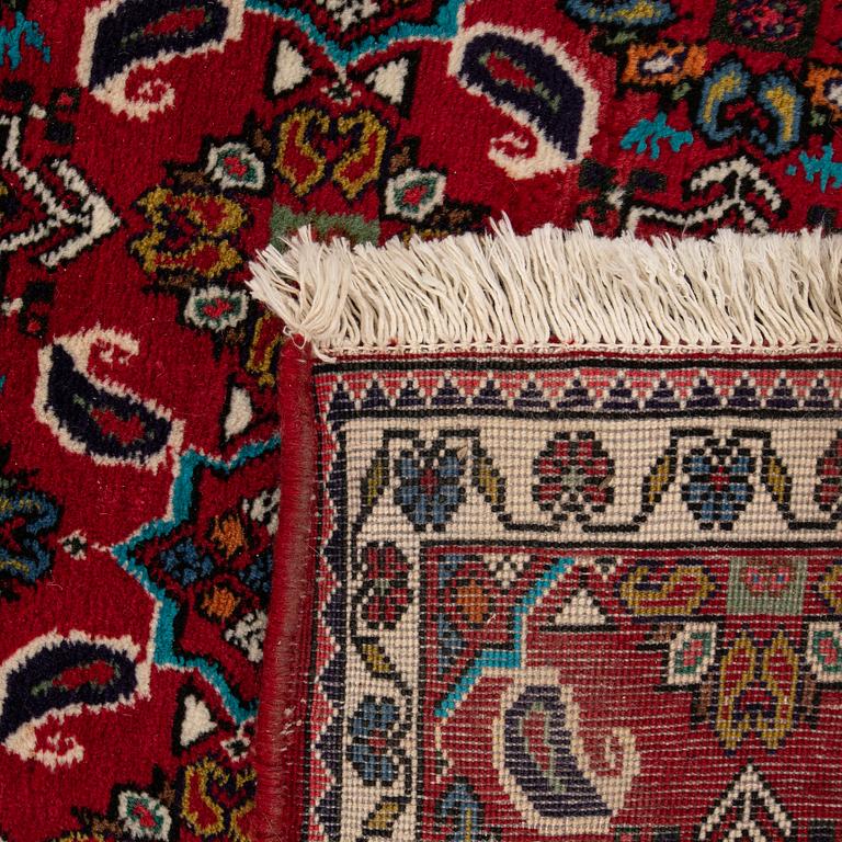 Matta Orientalisk galleri old ca 285x102 cm.