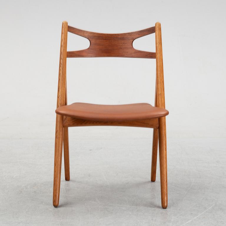 A "CH 29/Savbukkestolen" chair by Hans J Wegner for Carl Hansen & Søn, Odense, Denmark.