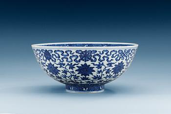 1738. A blue and white bowl, seal mark and period of Qianlong (1736-95).