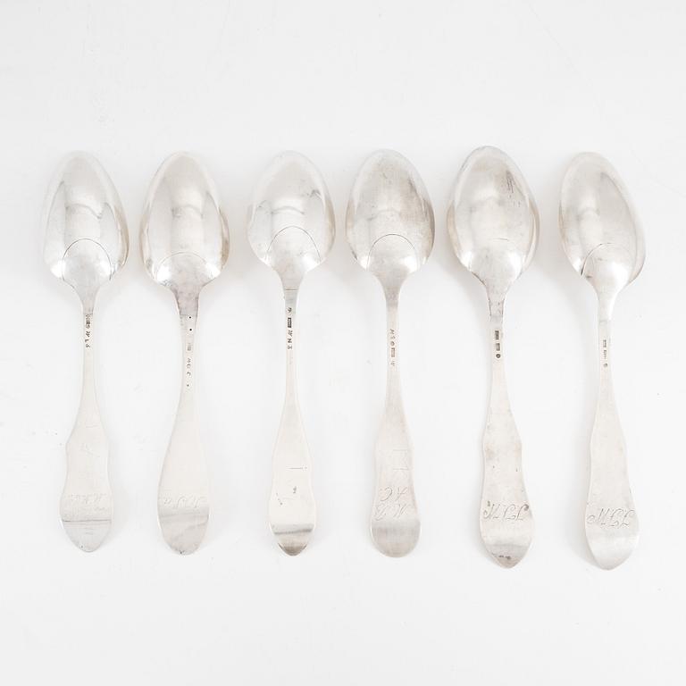 Skedar, 6 st, silver, olika mästare, bl.a. Johan Petter Molér, Visby, 1813. Karl Johan.