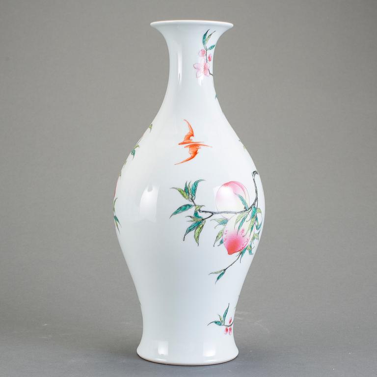 VAS, porslin, Kina, modern tillverkning.