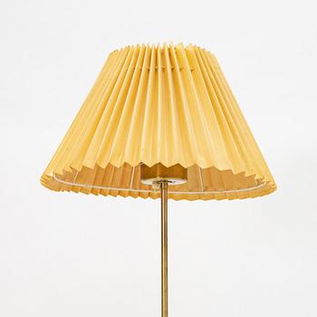 Josef Frank, golvlampa, modell 2326, Firma Svenskt Tenn.