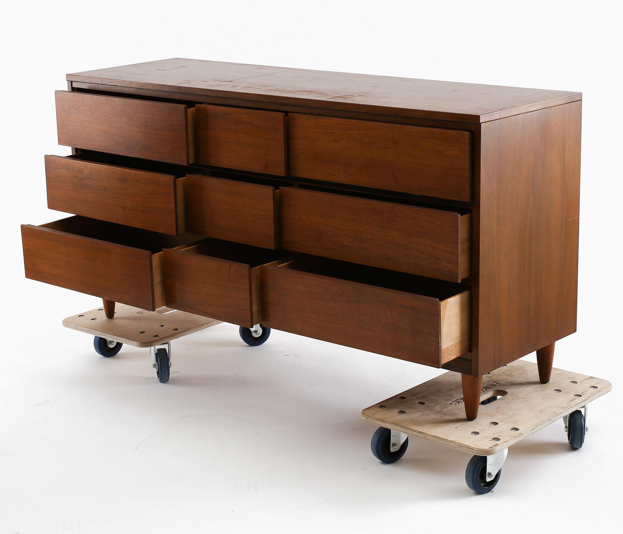 SIDEBOARD, 1900-talets andra hälft.