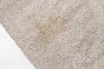 Gunilla Lagerhem Ullberg, matta, "Misty", Kasthall, ca 396 x 242 cm.