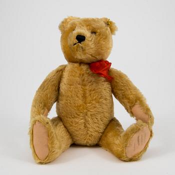 A Steiff teddybear, US zone, Germany, 1950s. - Bukowskis