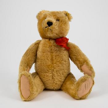 A Steiff teddybear, US zone, Germany, 1950s.