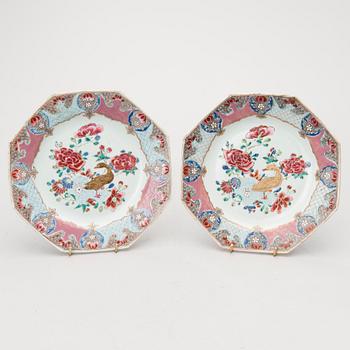 A pair of 18th Century Chinese octagon shape porcelain dishes.