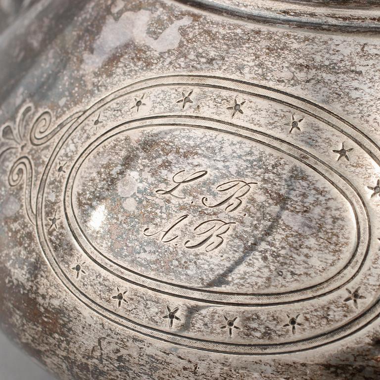 KANNA, silver, kontrollstämpel Simon Groth, Köpenhamn, 1878, vikt 750 g.