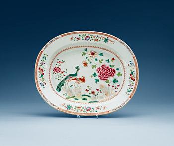 1575. A famille rose tureen stand, Qianlong (1736-95).