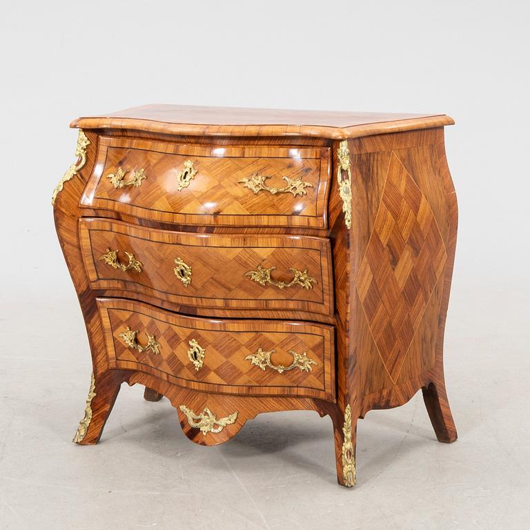 A Swedish Rococo dresser 18th/19th century.