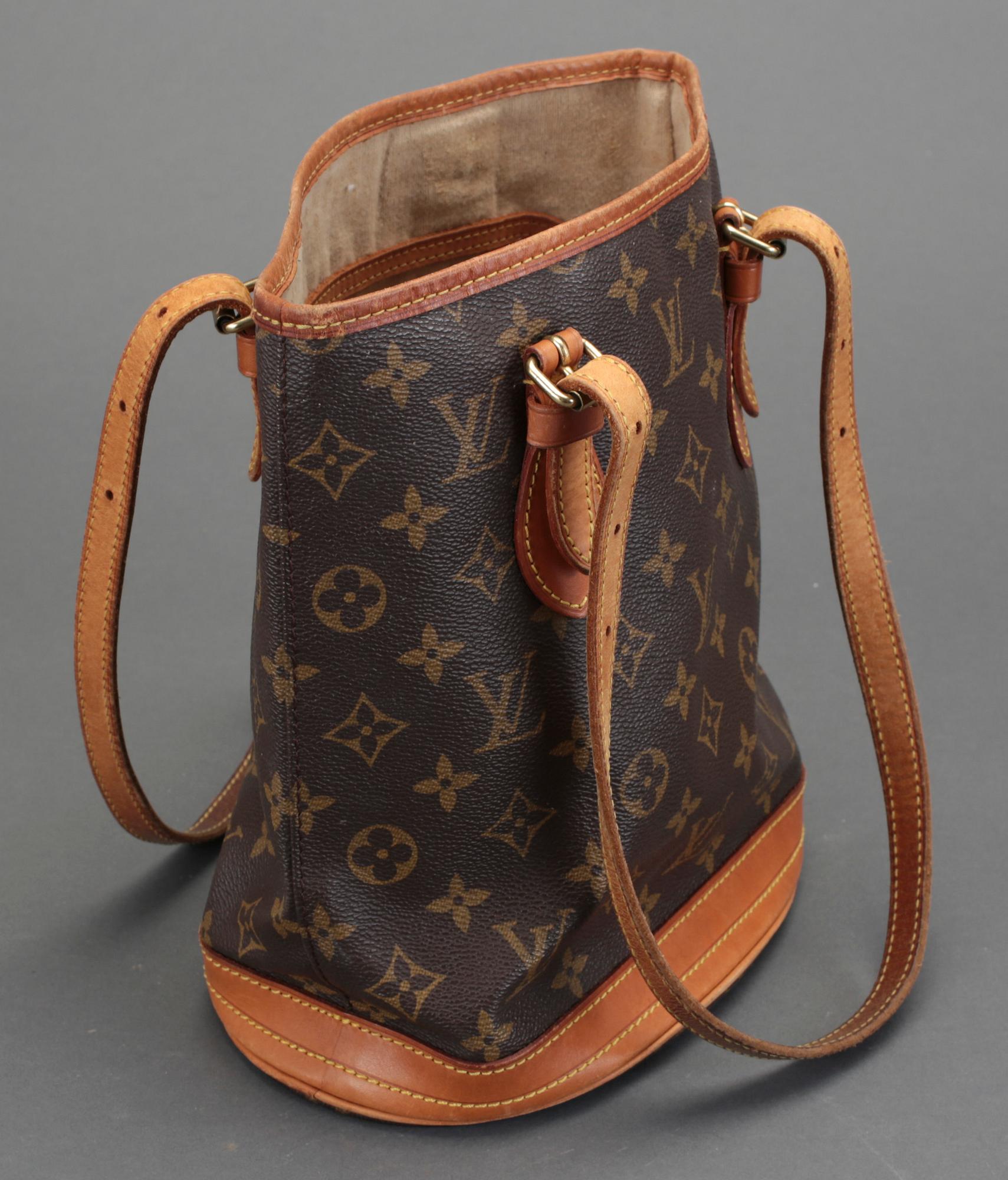 VÄSKA, "Petit Bucket", Louis Vuitton.