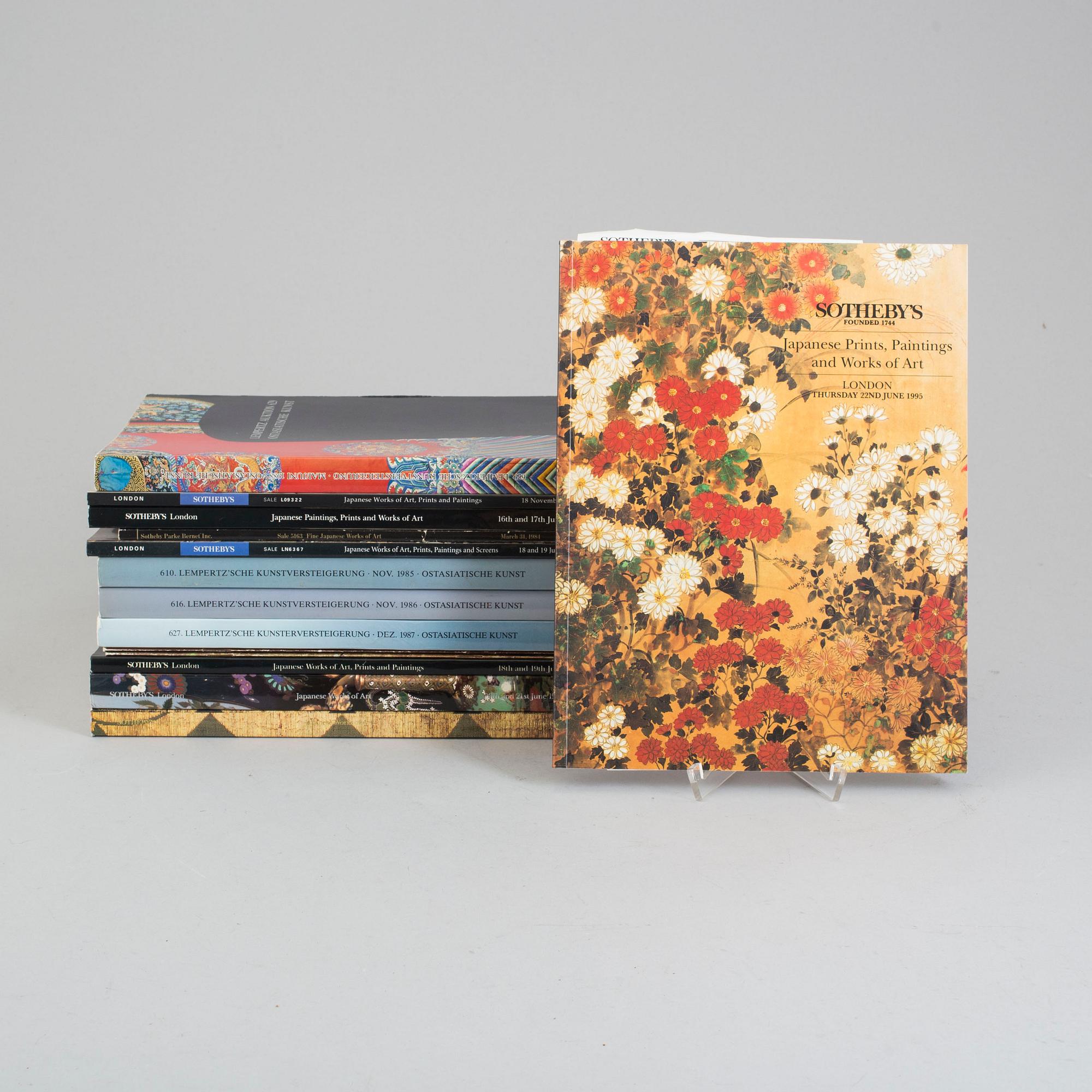 Auction catalogues, Japanese works of arts (12 books).