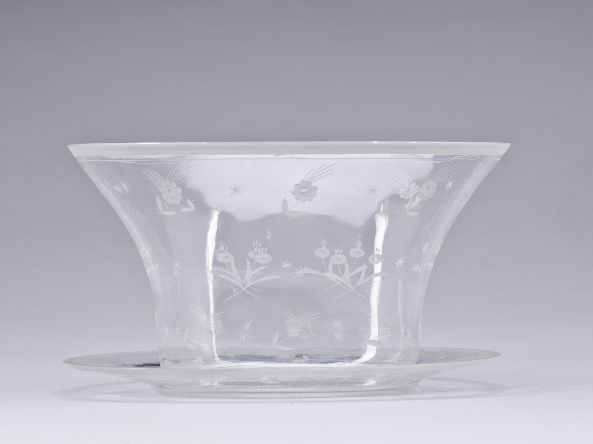 SKÅL PÅ FAT, glas, Edvard Hald, Orrefors, signerad Of.H.431.24.K.B.