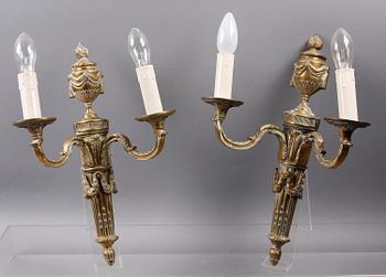 VÄGGAPPLIQUER, ett par, mässing, Louis XVI-stil, 1900-tal.