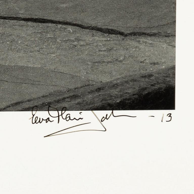 Ewa-Mari Johansson, "Man dressed in White".