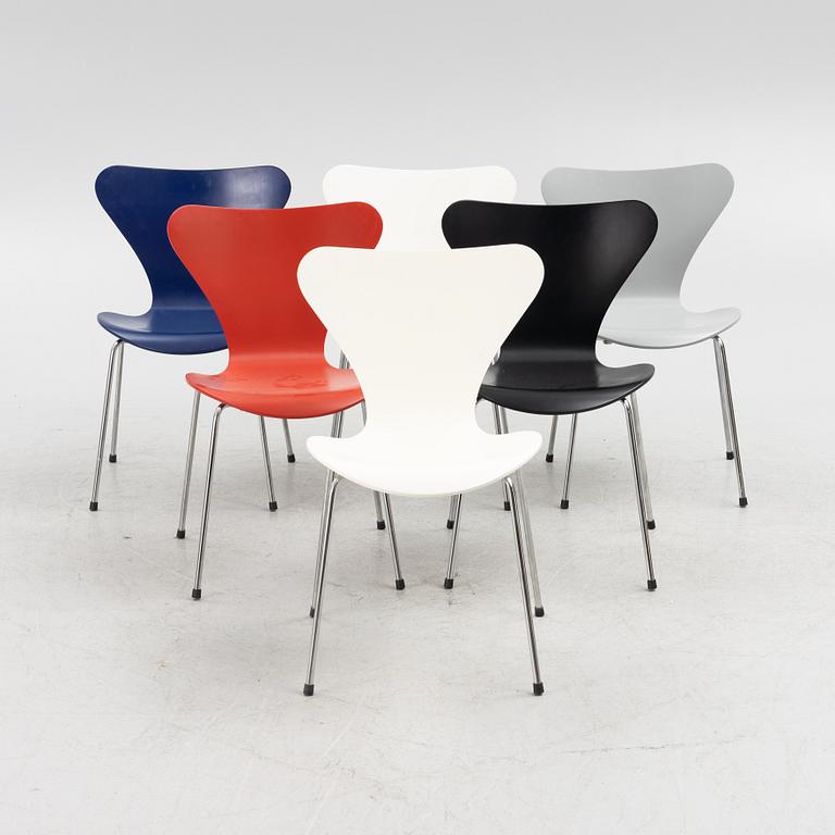 Arne Jacobsen, stolar, 6 st, "Sjuan", Fritz Hansen, Danmark, 1998.