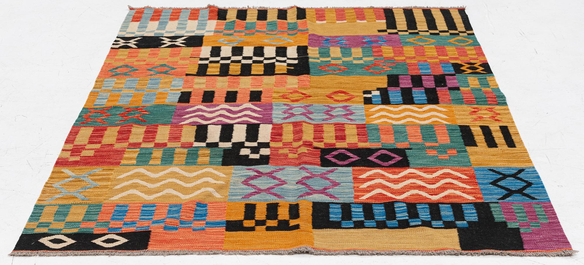 Kilim, modern, approx. 205 x 150 cm.