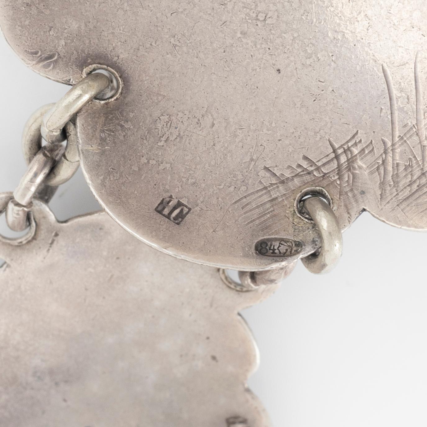 Skärp samt hänge, silver, omkring år 1900.