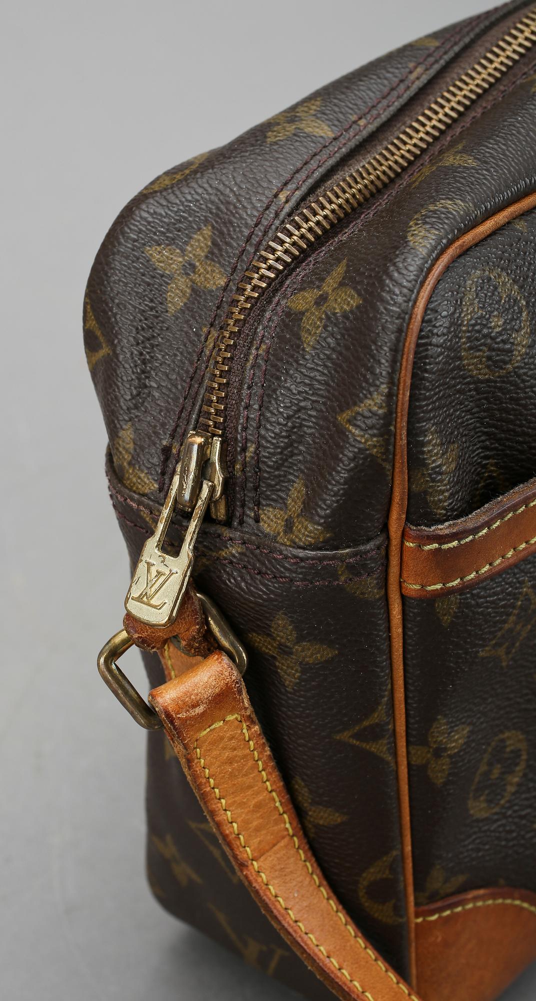 HANDVÄSKA, Louis Vuitton.