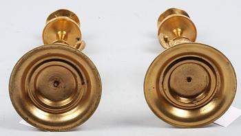 LJUSSTAKAR, ett par, mässing, empirstil.