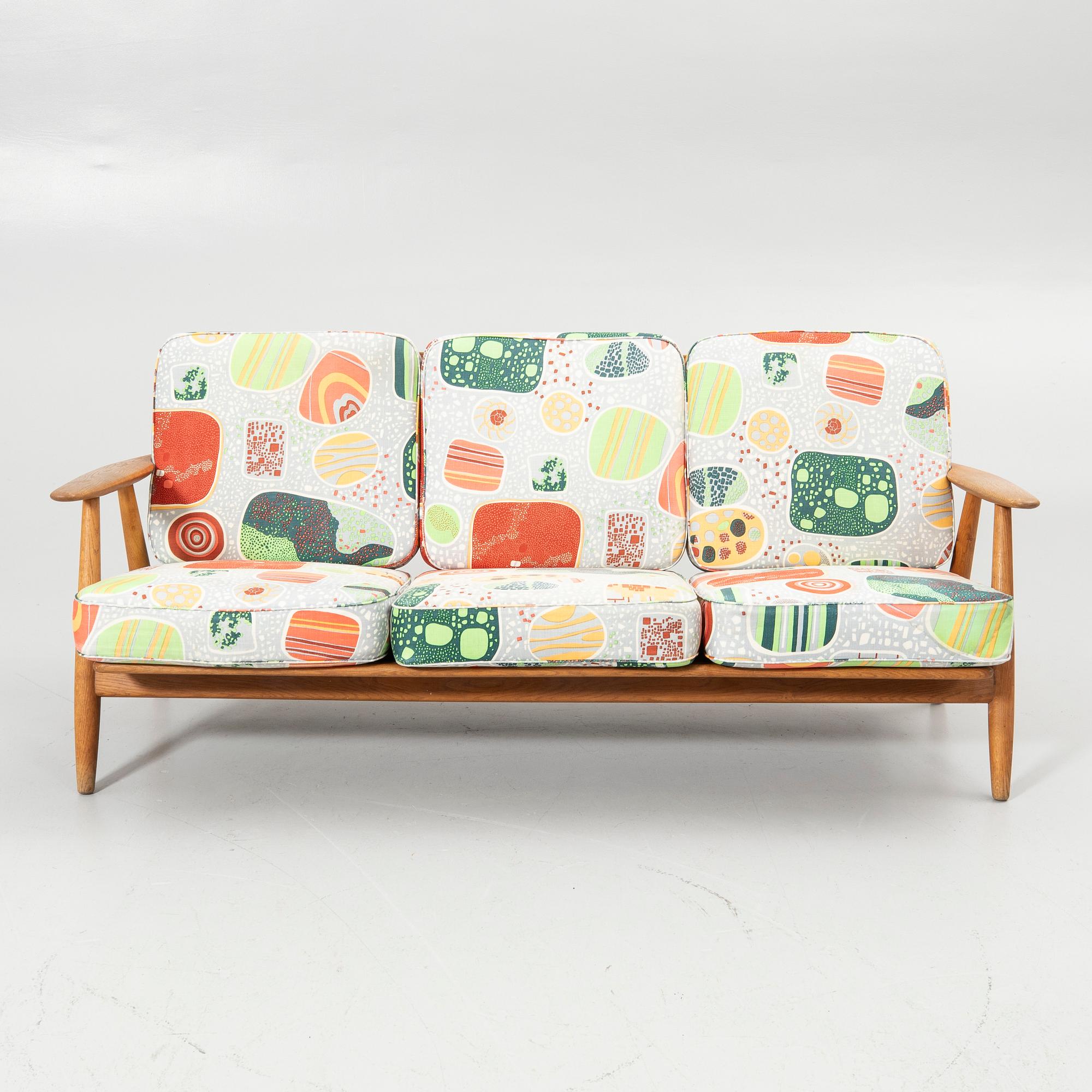 Hans J. Wegner, Sofa, “GE-240/3/Cigarren”, Getama, Gedsted, Denmark, 1960s.
