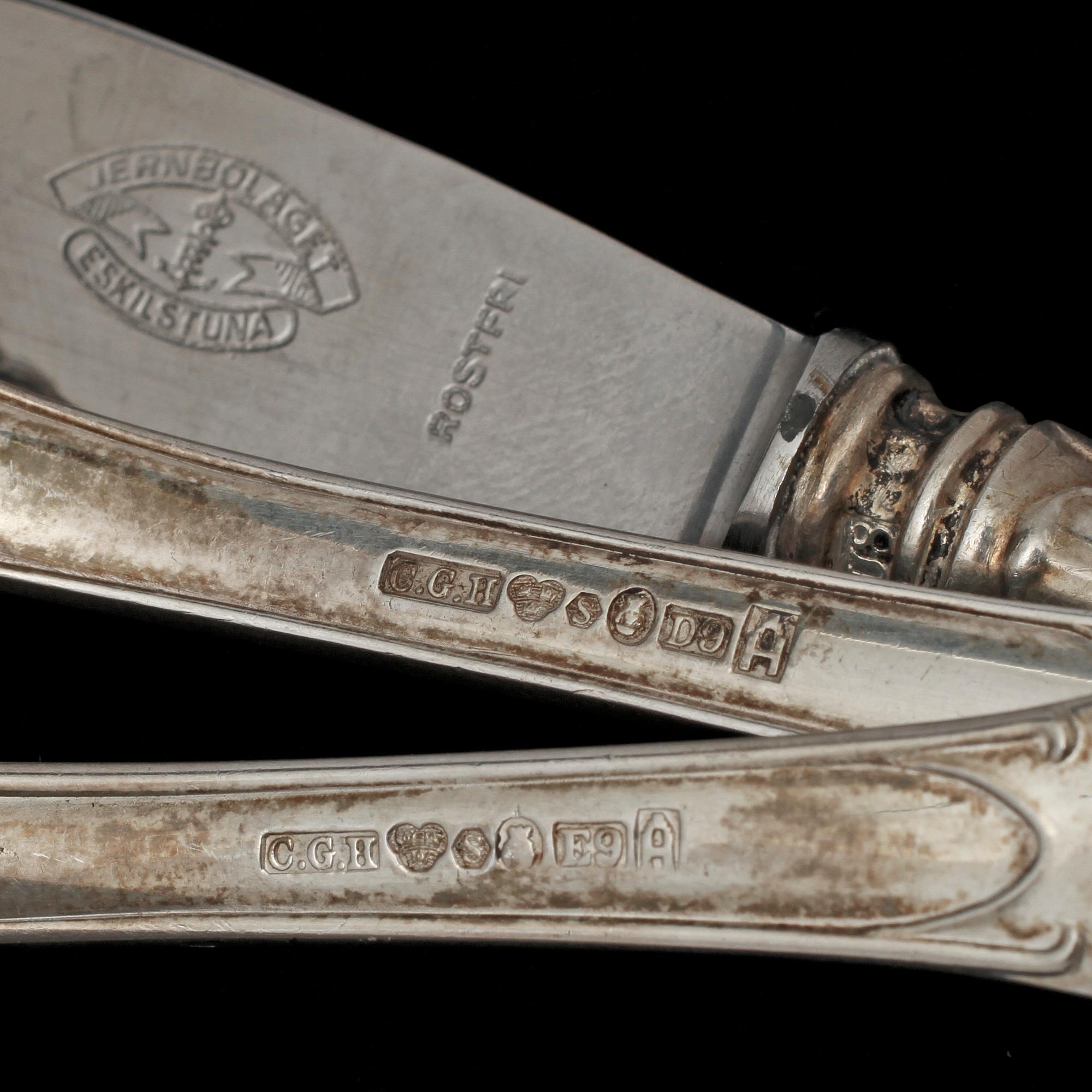 BESTICKSERVISDELAR, 72 st, silver, "Prins Albert", CG Hallberg och GAB, omkring 1900-talets mitt. Vikt 3 345 g.