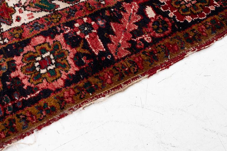 Rug, Heris, approx. 345 x 238 cm.