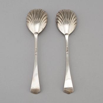 A pair of silver spoons by Josiah Williams & Co (David Landsborough Fullerton), London, 1916.