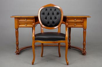 SKRIVBORD samt STOL, Selva, Italien 1900-tal.