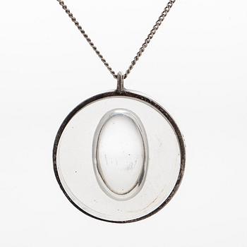 Tapio Wirkkala, riipus, hopeaa ja akryyli, signeerattu TW, Holger Lindström, Helsinki 1961, sekä ketju.