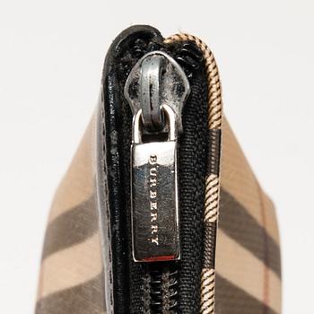 VÄSKA och NECESSÄR, Burberry.