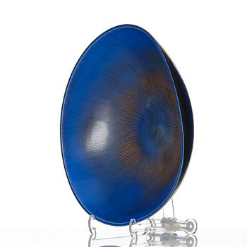 Berndt Friberg, a stoneware dish, Gustavsberg studio, Sweden 1958.